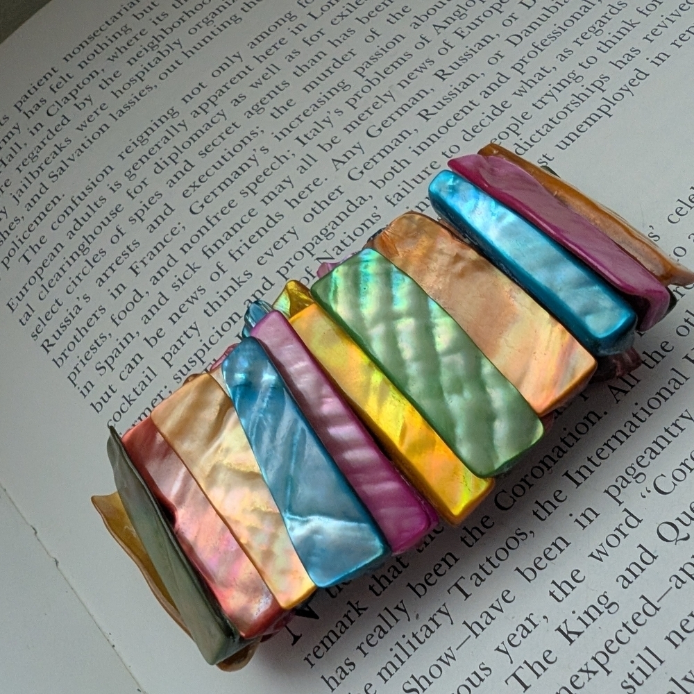 Colorful Shell Bracelet - Picture 5 of 7